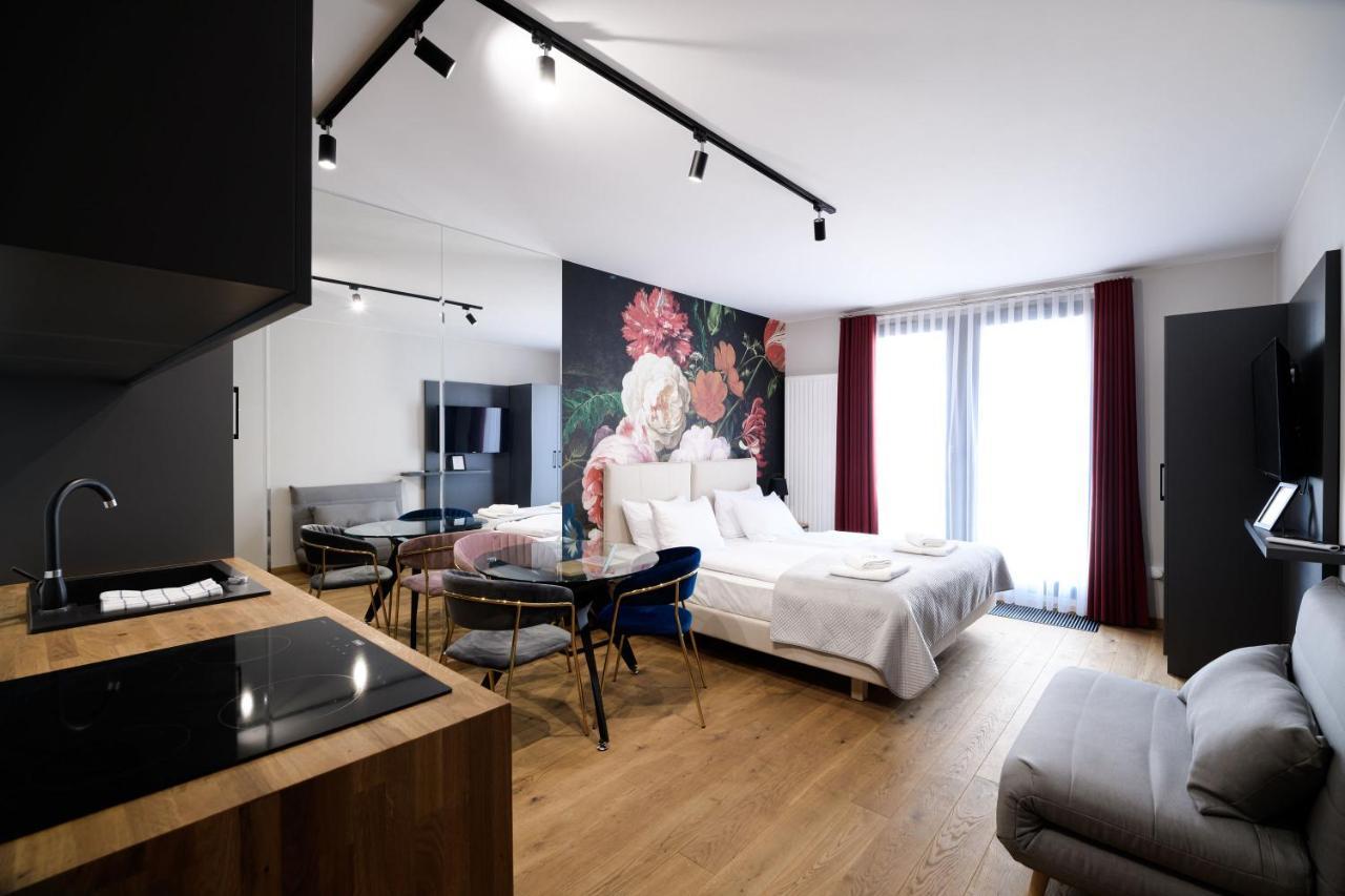 كراكوفيا Aparthotel Inspire Miodova Residence المظهر الخارجي الصورة