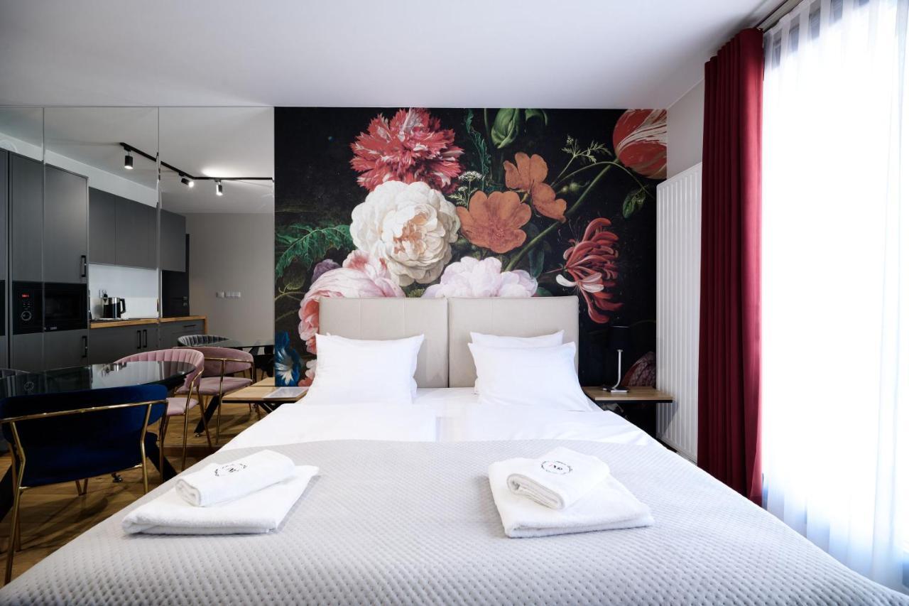 كراكوفيا Aparthotel Inspire Miodova Residence المظهر الخارجي الصورة