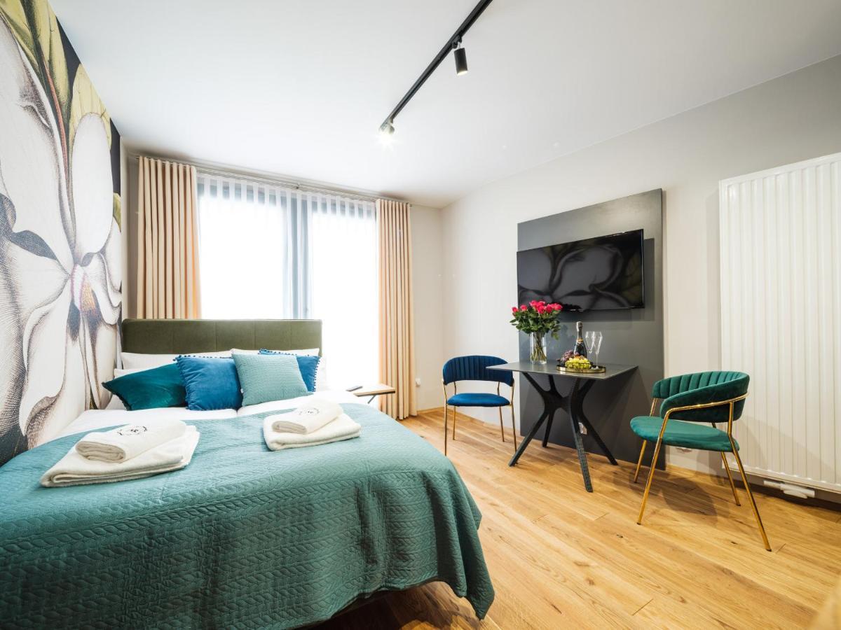 كراكوفيا Aparthotel Inspire Miodova Residence المظهر الخارجي الصورة