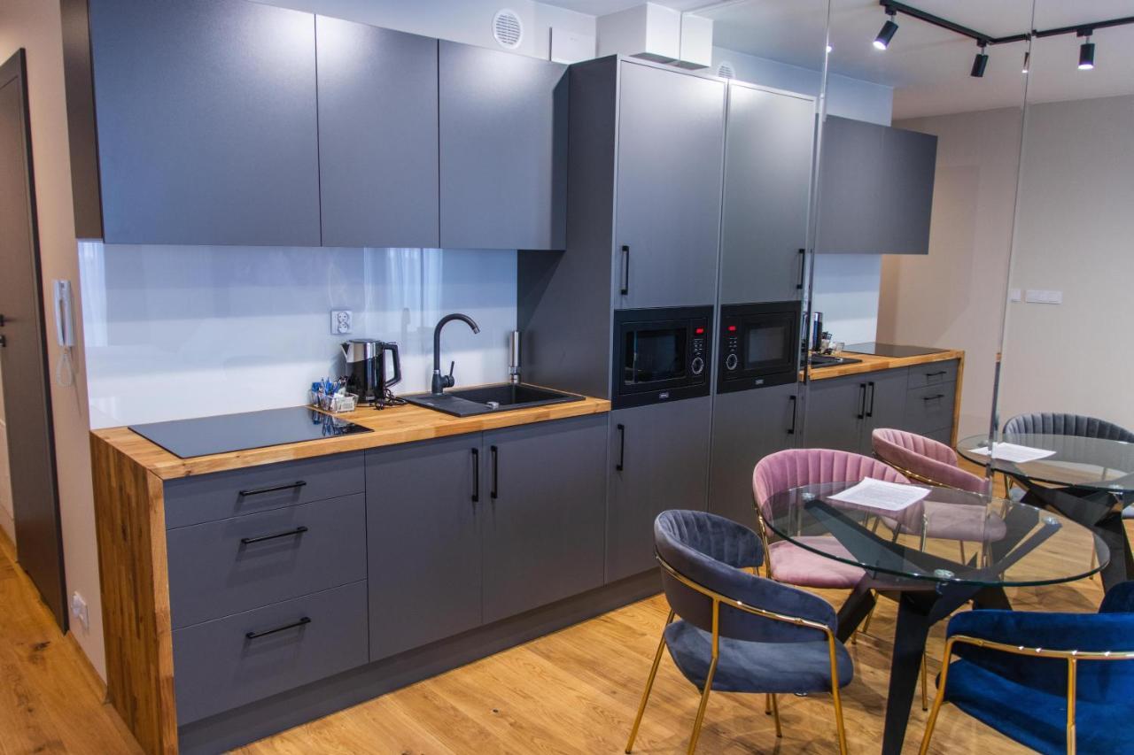 كراكوفيا Aparthotel Inspire Miodova Residence المظهر الخارجي الصورة