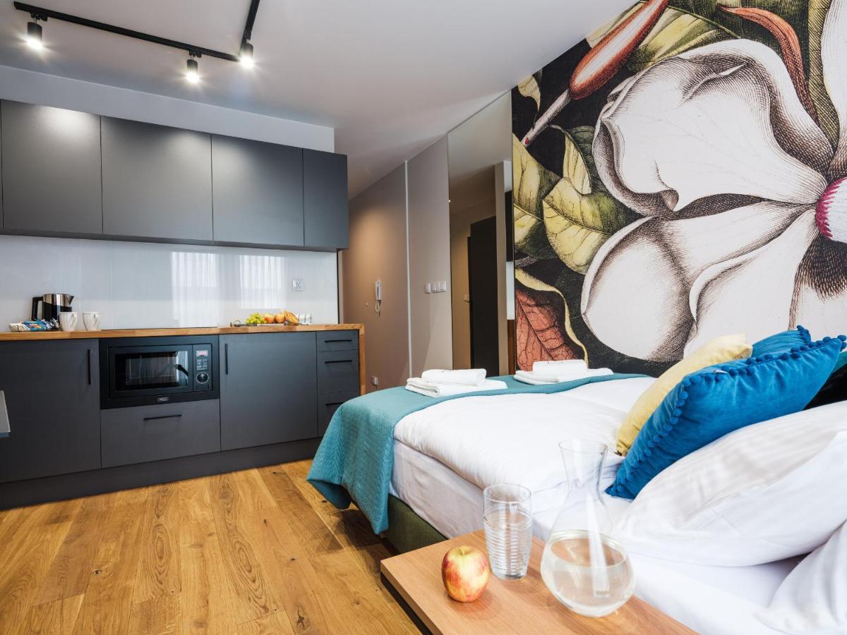 كراكوفيا Aparthotel Inspire Miodova Residence المظهر الخارجي الصورة