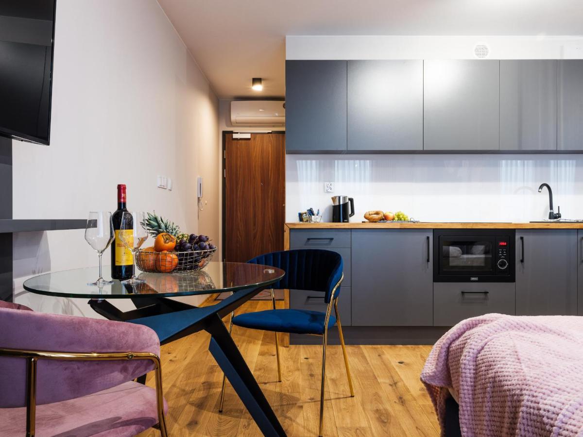 كراكوفيا Aparthotel Inspire Miodova Residence المظهر الخارجي الصورة